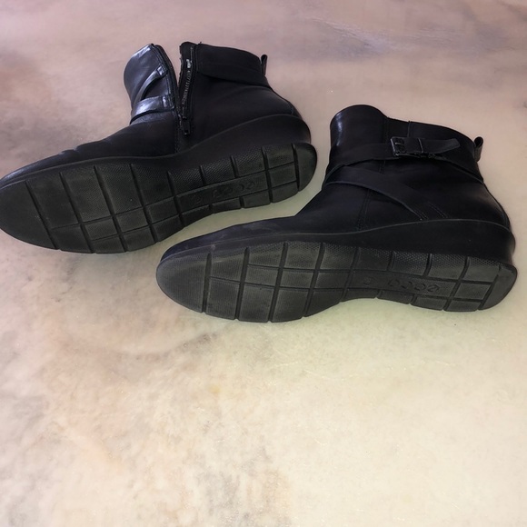 COPY - ECCO Ankle Boot ➰ Size 9 (or 40) - Picture 4 of 4